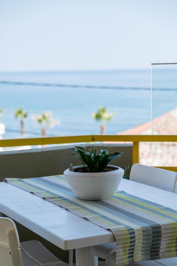 Eftihia Apartments By The Sea Ретимно Экстерьер фото